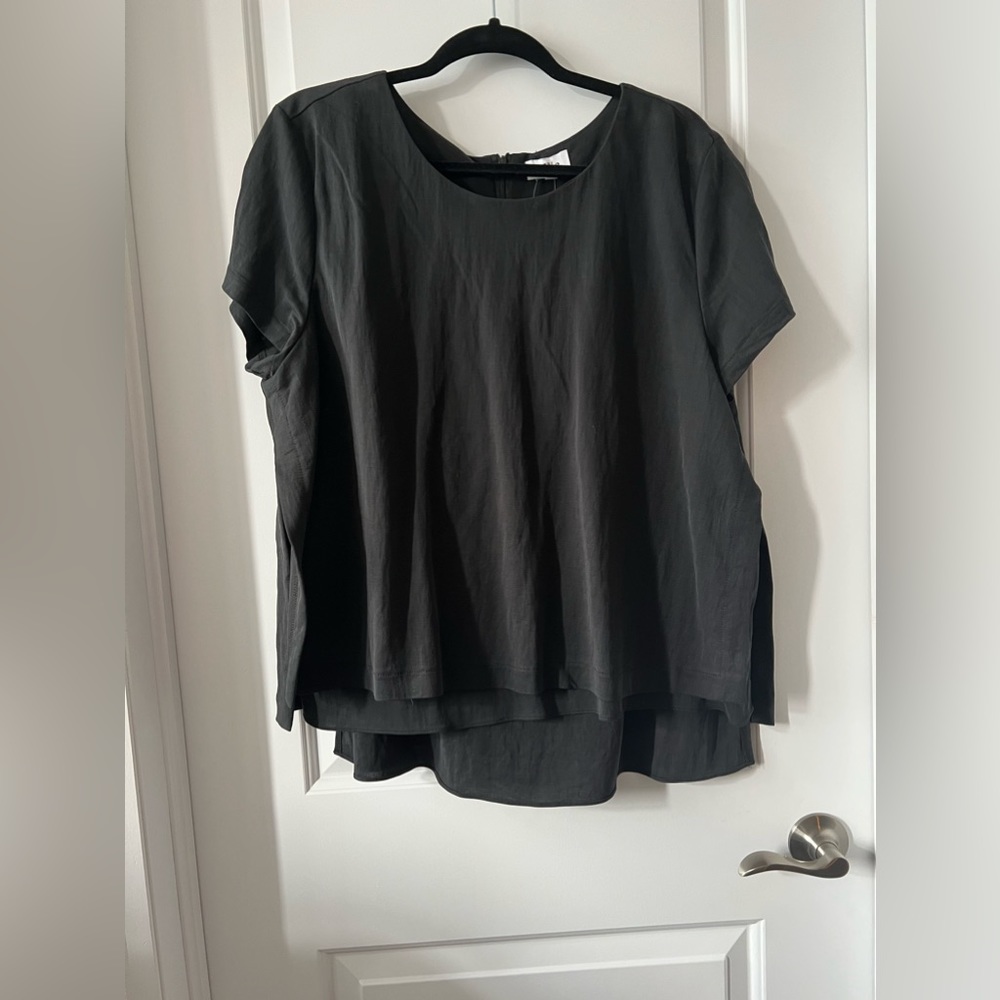 Black shirt